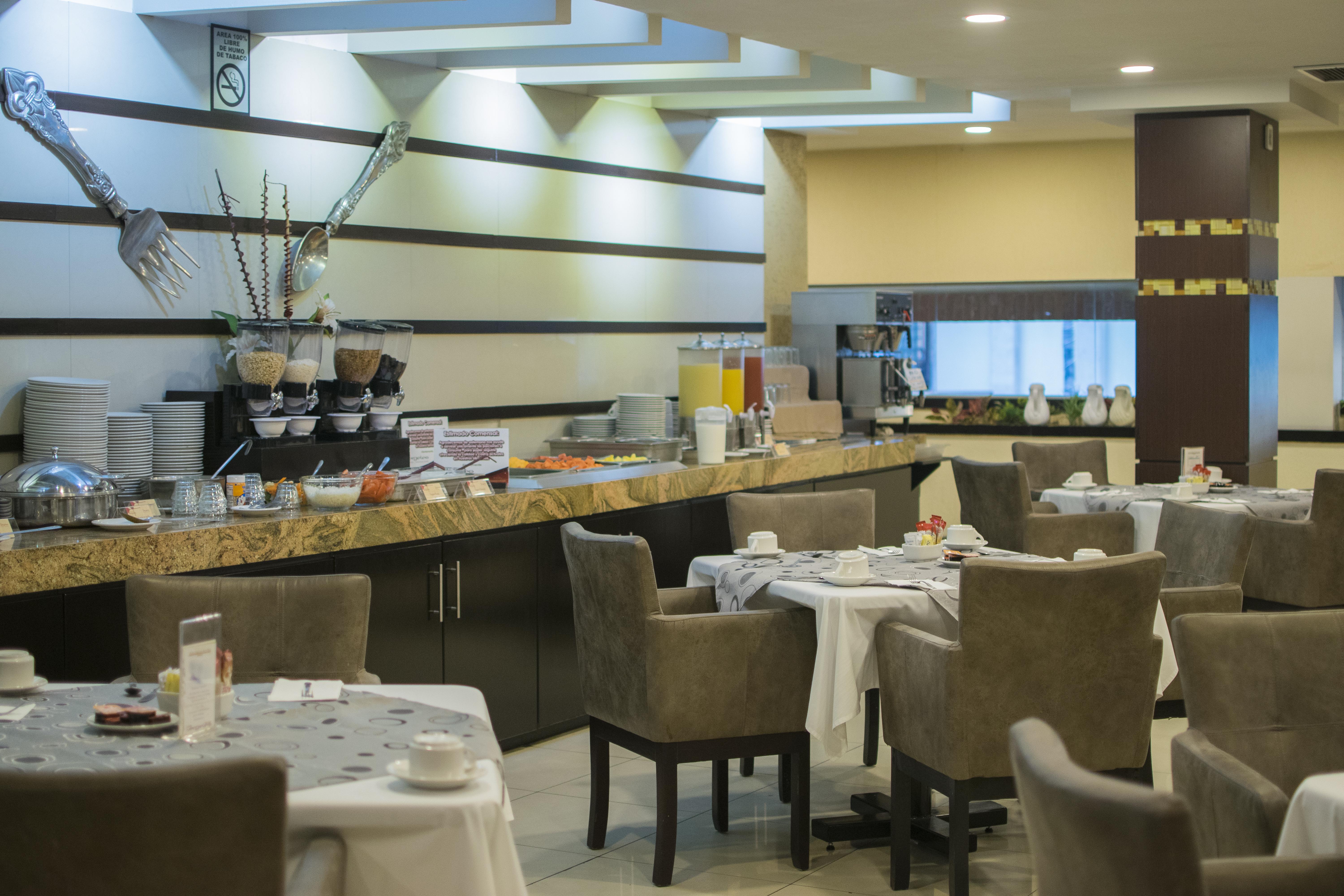 Wyndham Garden Aguascalientes Hotel & Casino Extérieur photo
