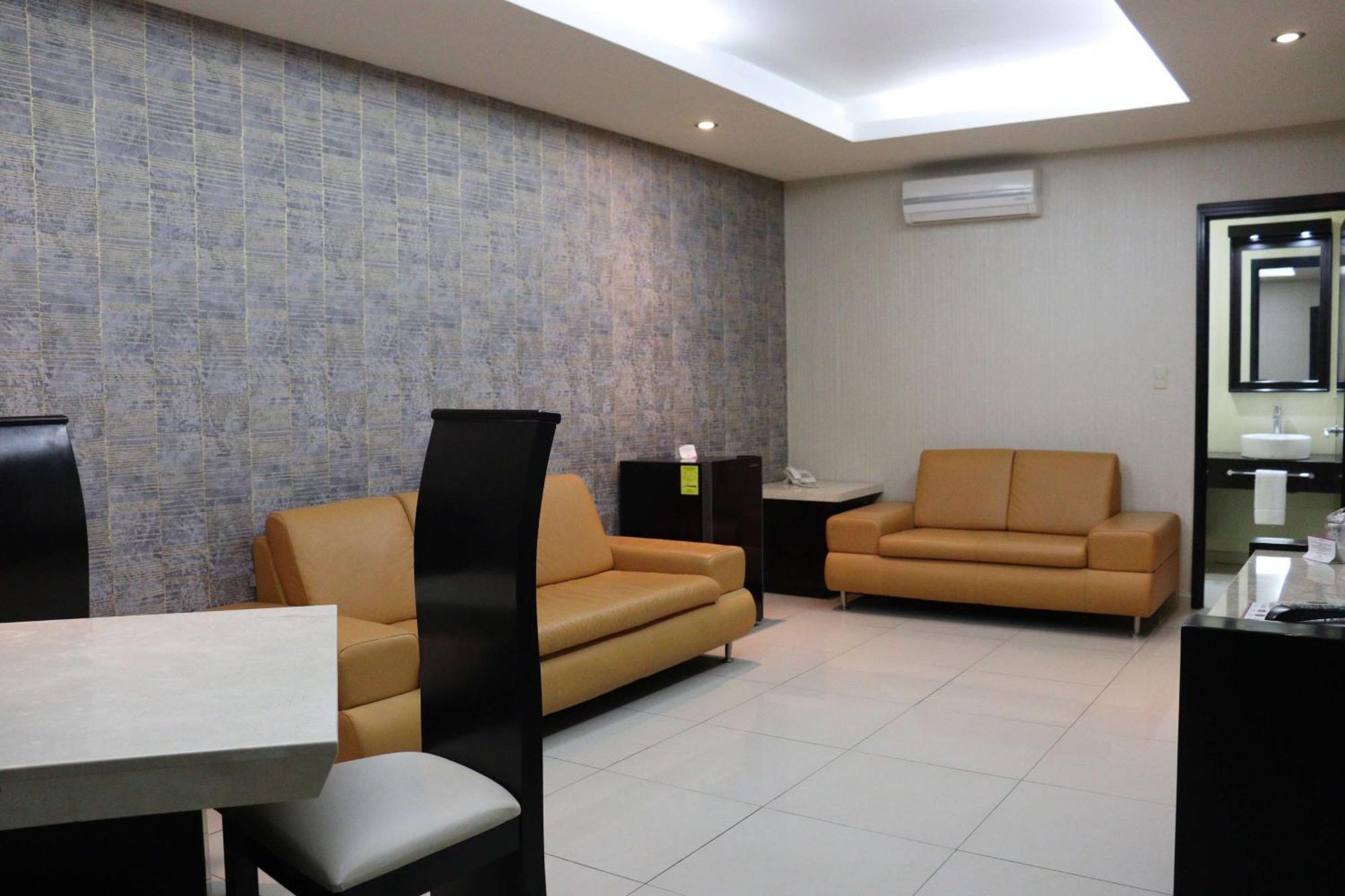 Wyndham Garden Aguascalientes Hotel & Casino Extérieur photo